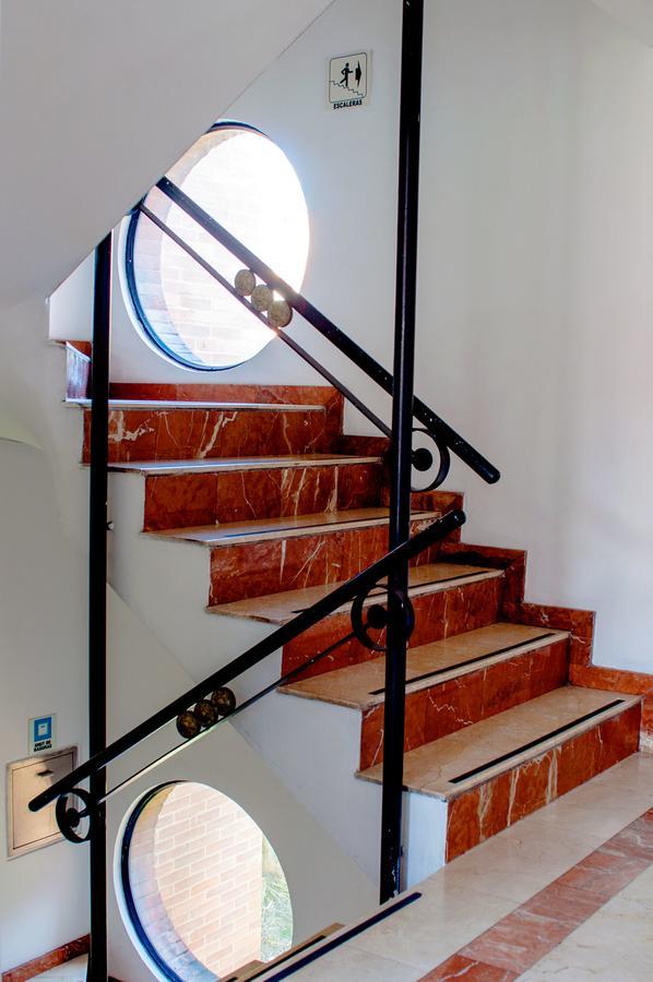Apartaestudios Los Andes Богота Экстерьер фото